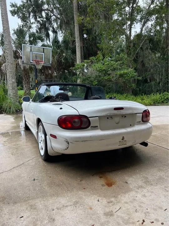 2000 Mazda NB MX-5 Miata - Image 8 of 11