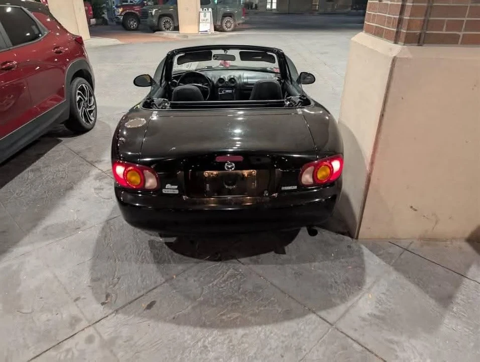 2000 Mazda NB MX-5 Miata - Image 3 of 7