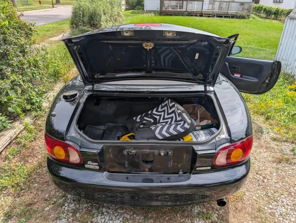 2000 Mazda NB MX-5 Miata - Image 4 of 7