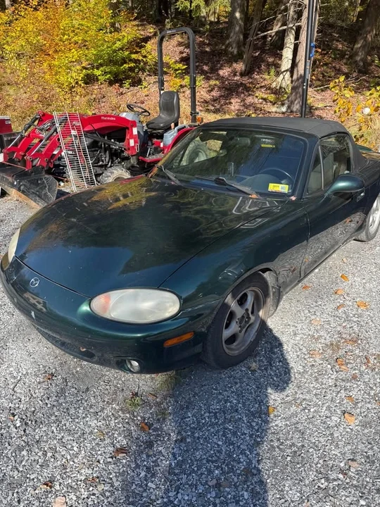 2000 Mazda NB MX-5 Miata - Image 2 of 8