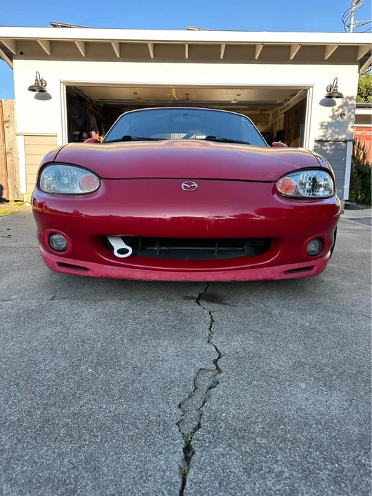 2000 Mazda NB MX-5 Miata - Image 2 of 10