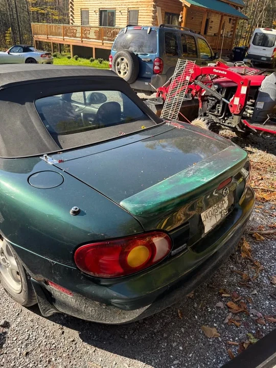 2000 Mazda NB MX-5 Miata - Image 5 of 8