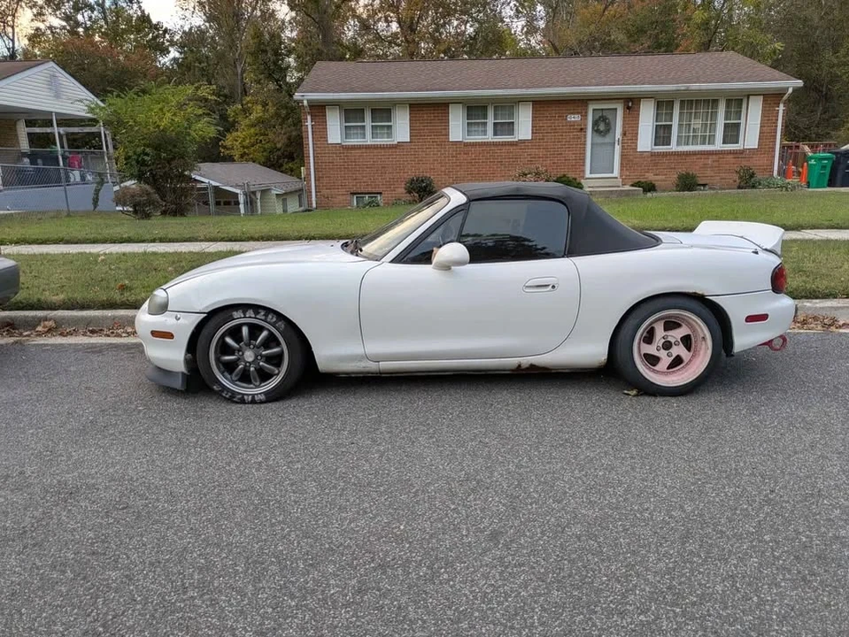 2000 Mazda NB MX-5 Miata - Image 2 of 18