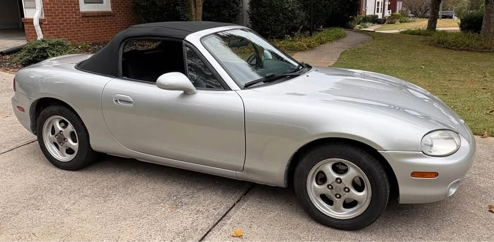 2000 Mazda NB MX-5 Miata - Image 7 of 10