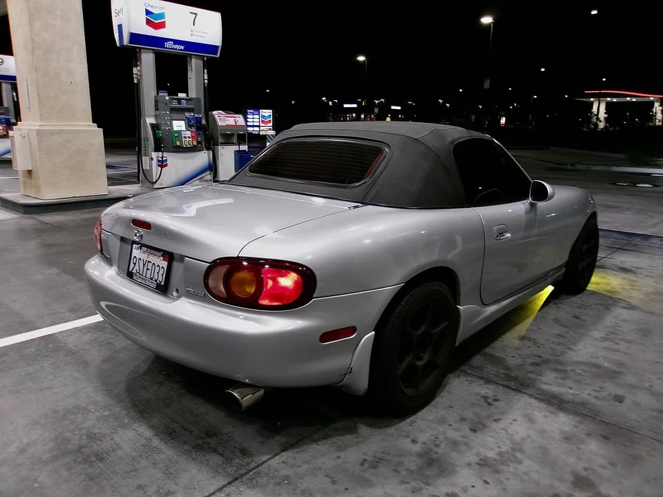 2000 Mazda NB MX-5 Miata - Image 5 of 7