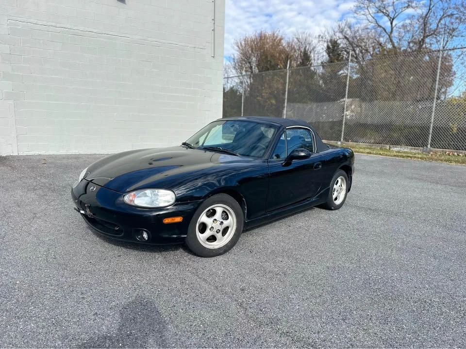 2000 Mazda NB MX-5 Miata - Image 3 of 10