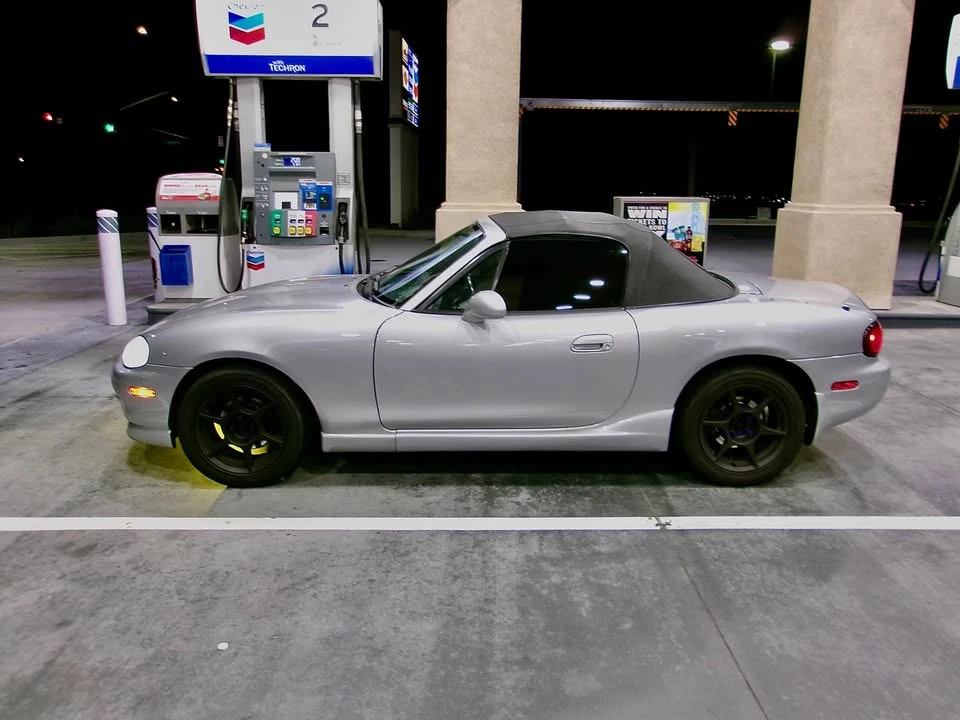 2000 Mazda NB MX-5 Miata - Image 2 of 7
