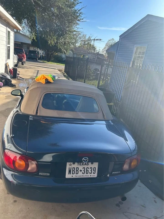 2000 Mazda NB MX-5 Miata - Image 2 of 7