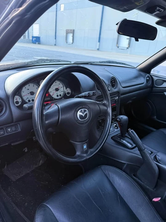 2000 Mazda NB MX-5 Miata - Image 3 of 10