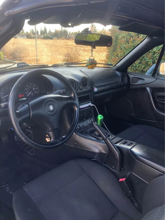 2000 Mazda NB MX-5 Miata - Image 4 of 5