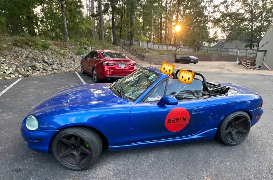 2000 Mazda NB MX-5 Miata - Image 2 of 4
