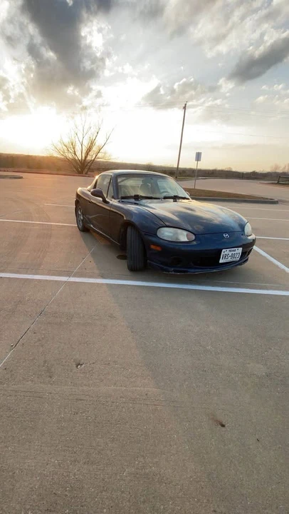 2000 Mazda NB MX-5 Miata - Image 3 of 4