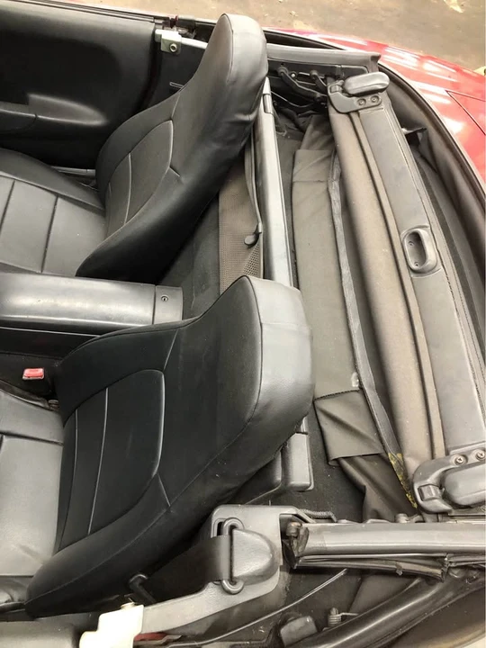 2000 Mazda NB MX-5 Miata - Image 5 of 7