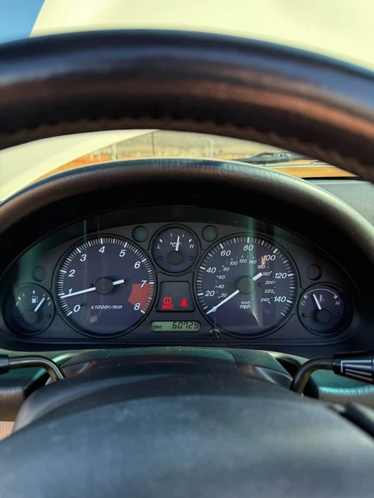 2000 Mazda NB MX-5 Miata - Image 17 of 18