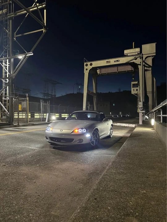 2000 Mazda NB MX-5 Miata - Image 9 of 13