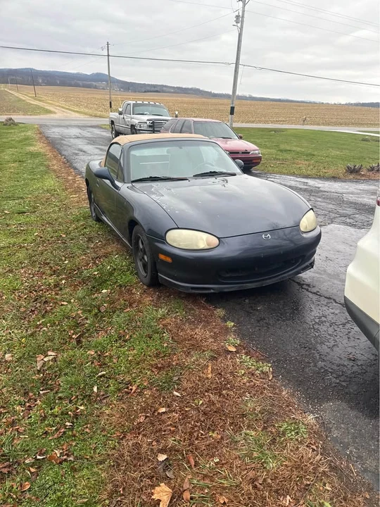 2000 Mazda NB MX-5 Miata - Image 4 of 5