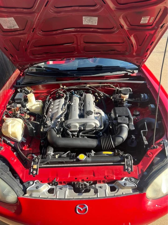 2000 Mazda NB MX-5 Miata - Image 4 of 10