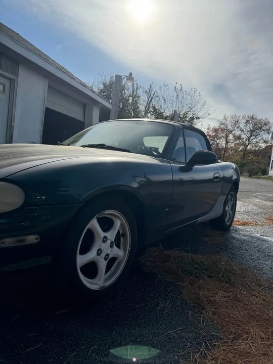 2000 Mazda NB MX-5 Miata - Image 5 of 11