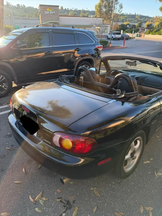 2000 Mazda NB MX-5 Miata - Image 5 of 9
