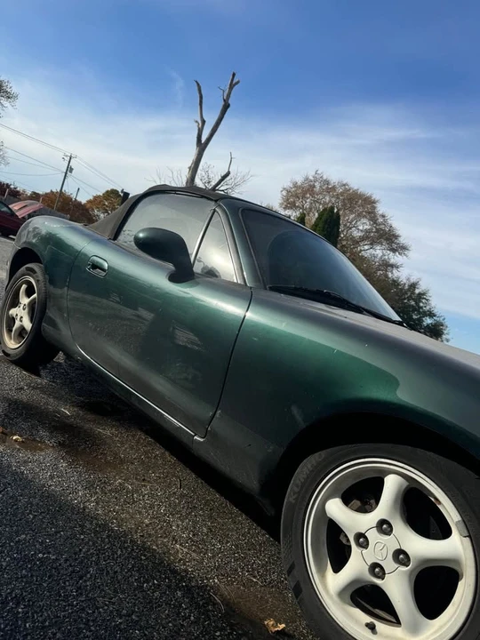 2000 Mazda NB MX-5 Miata - Image 6 of 11