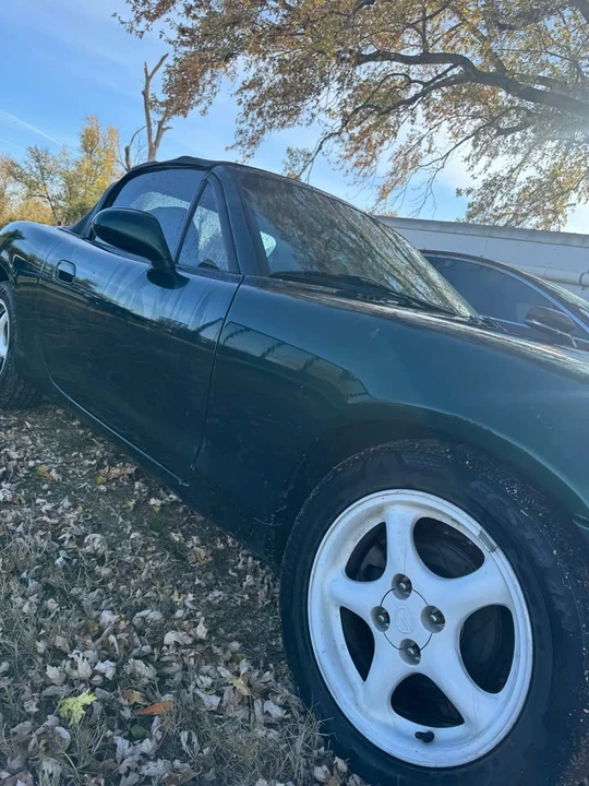 2000 Mazda NB MX-5 Miata - Image 3 of 11