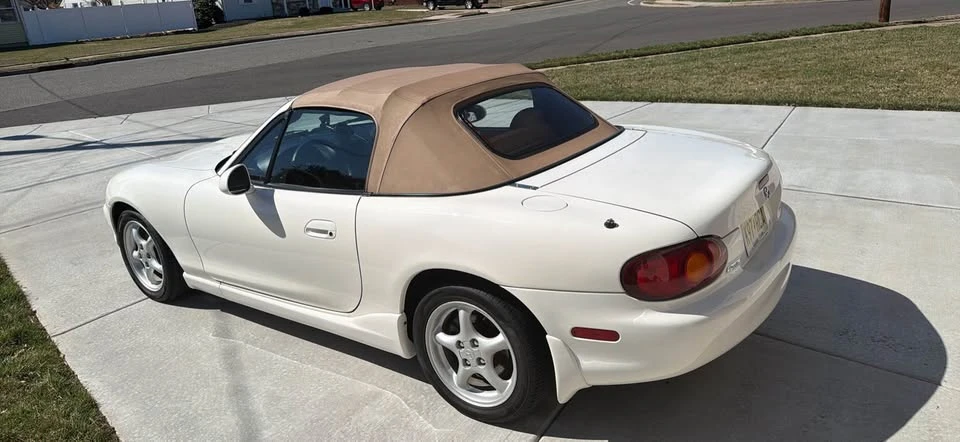 2000 Mazda NB MX-5 Miata - Image 4 of 11