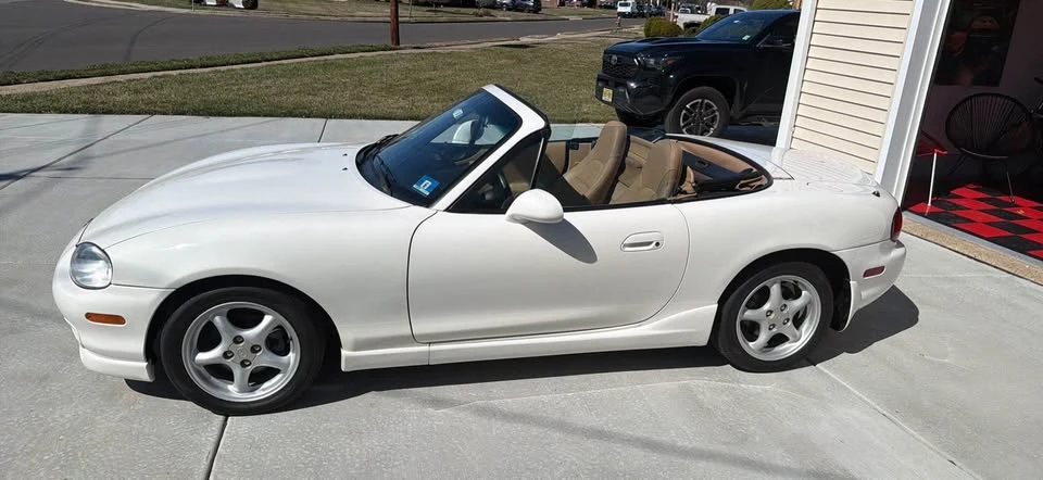2000 Mazda NB MX-5 Miata - Image 11 of 11