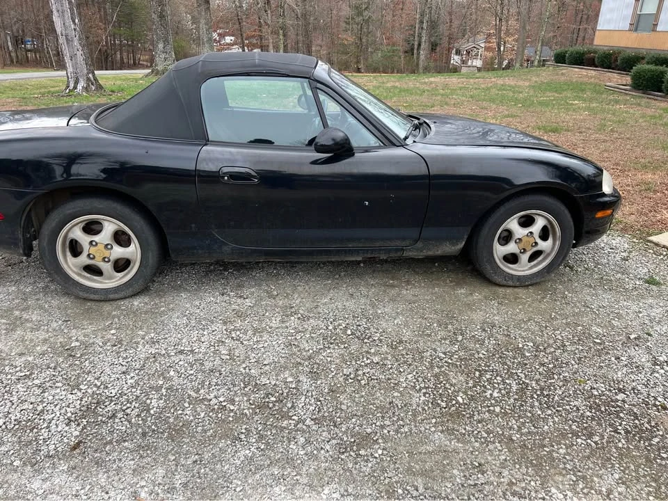 2000 Mazda NB MX-5 Miata - Image 8 of 10