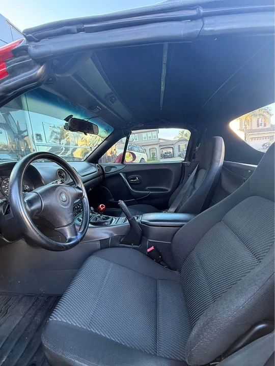 2000 Mazda NB MX-5 Miata - Image 5 of 7
