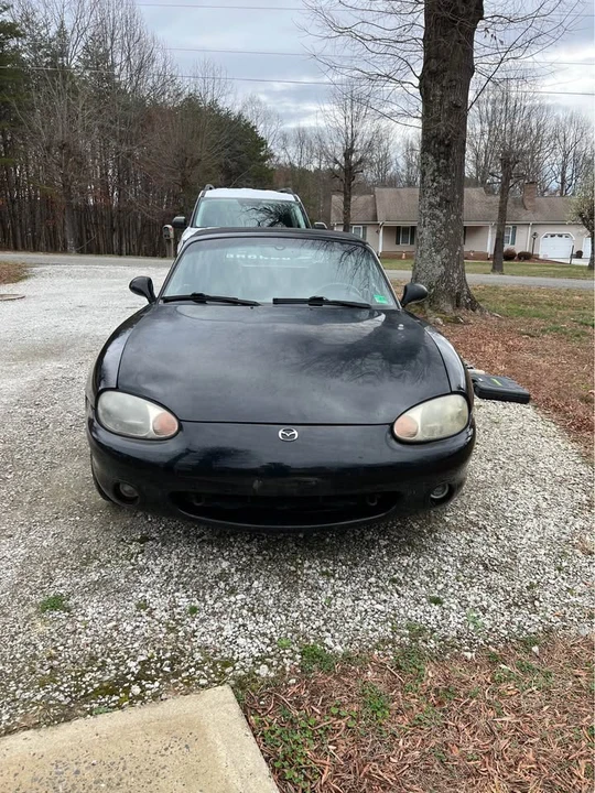 2000 Mazda NB MX-5 Miata - Image 9 of 10