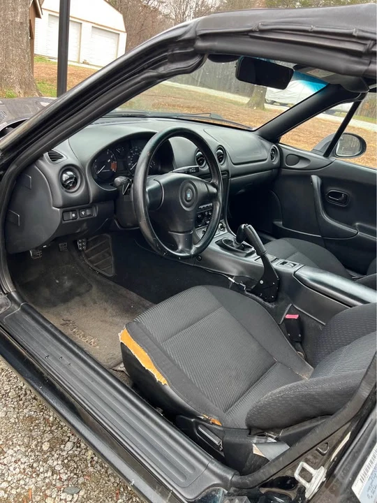 2000 Mazda NB MX-5 Miata - Image 6 of 10