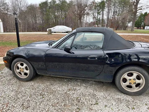 2000 Mazda MX-5 Miata LS