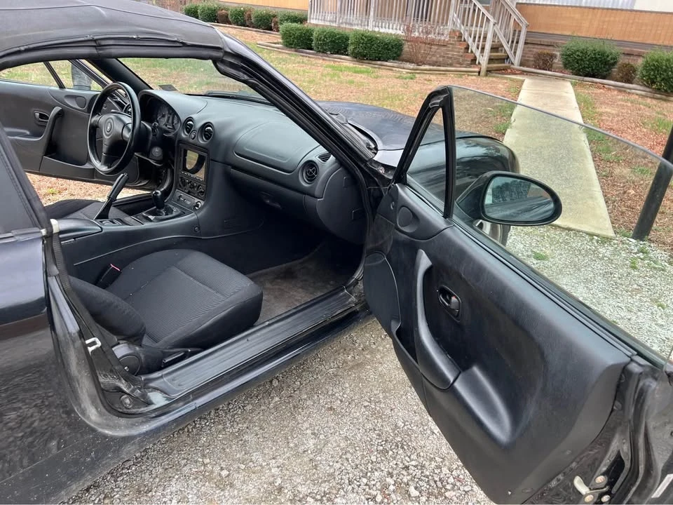 2000 Mazda NB MX-5 Miata - Image 4 of 10