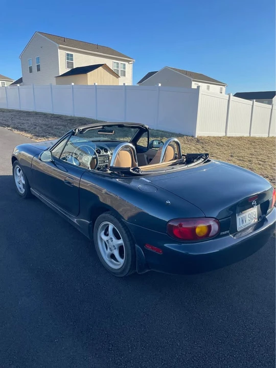 2000 Mazda NB MX-5 Miata - Image 7 of 9