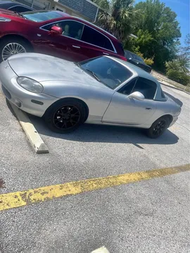 2000 Mazda MX-5 Miata LS Convertible