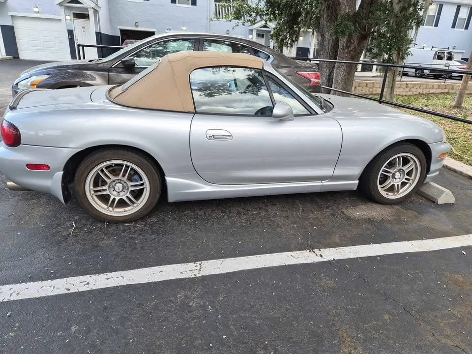 2000 Mazda NB MX-5 Miata - Image 3 of 11