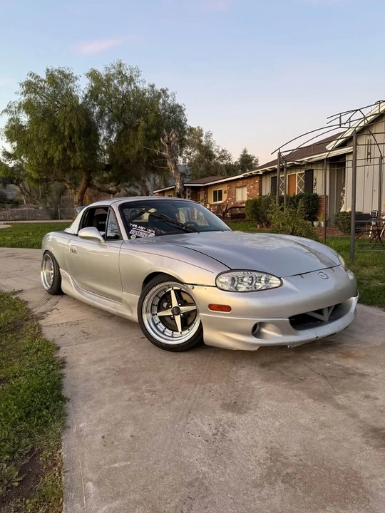 2000 Mazda NB MX-5 Miata - Image 5 of 7