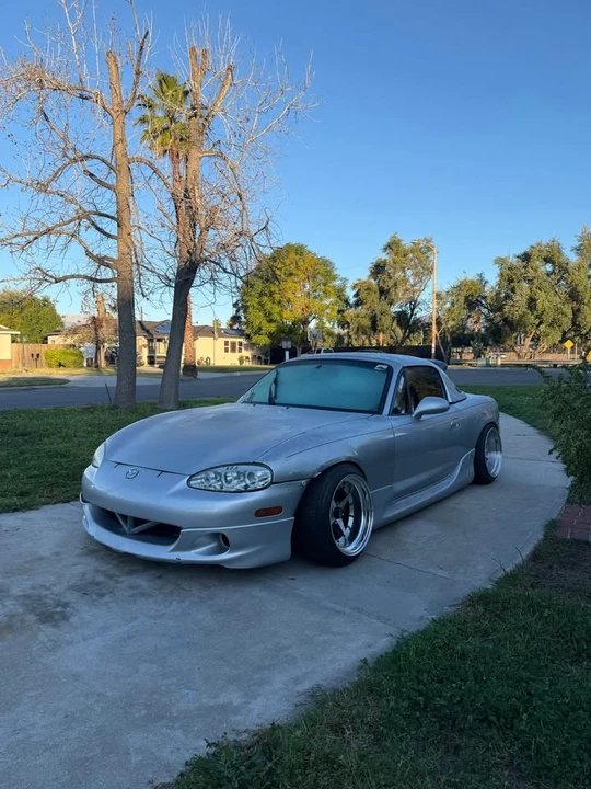 2000 Mazda NB MX-5 Miata - Image 6 of 7