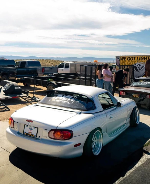 2000 Mazda NB MX-5 Miata - Image 4 of 7