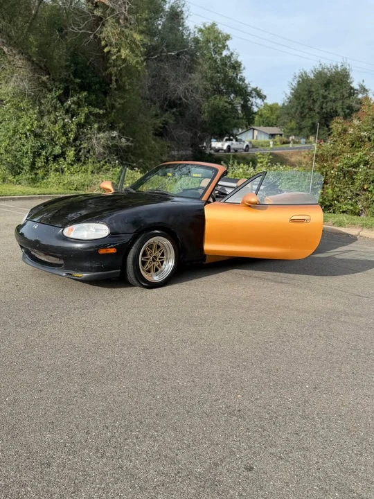 2000 Mazda NB MX-5 Miata - Image 17 of 20