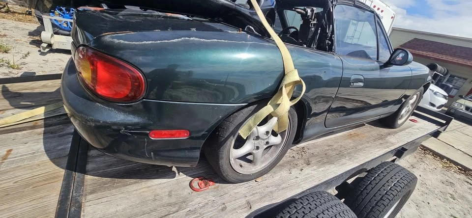 2000 Mazda NB MX-5 Miata - Image 7 of 9