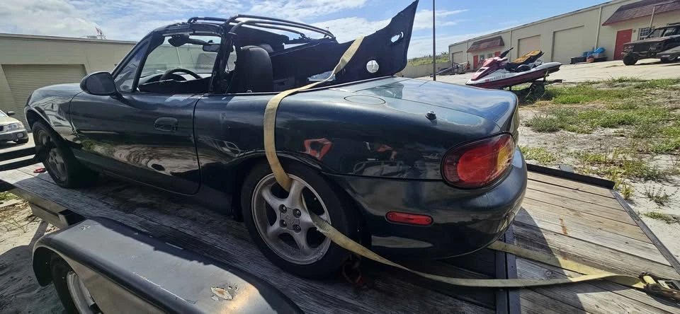 2000 Mazda NB MX-5 Miata - Image 4 of 9