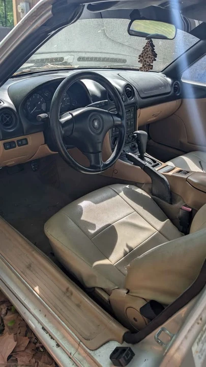 2000 Mazda NB MX-5 Miata - Image 6 of 8