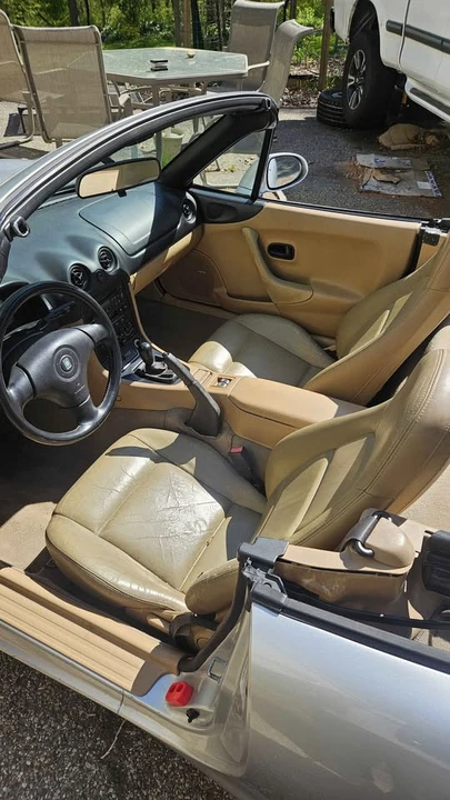 2000 Mazda NB MX-5 Miata - Image 6 of 7