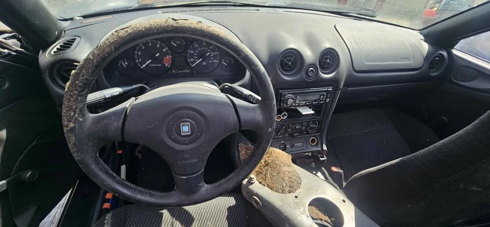 2000 Mazda NB MX-5 Miata - Image 5 of 9