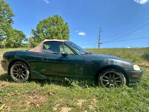 2000 Mazda MX-5 Miata LS Convertible
