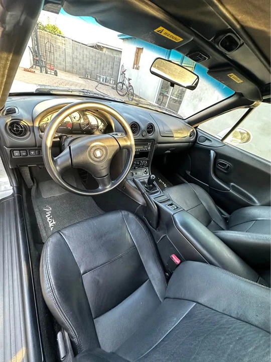 2000 Mazda NB MX-5 Miata - Image 4 of 16