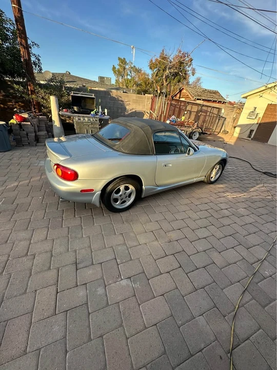 2000 Mazda NB MX-5 Miata - Image 12 of 16