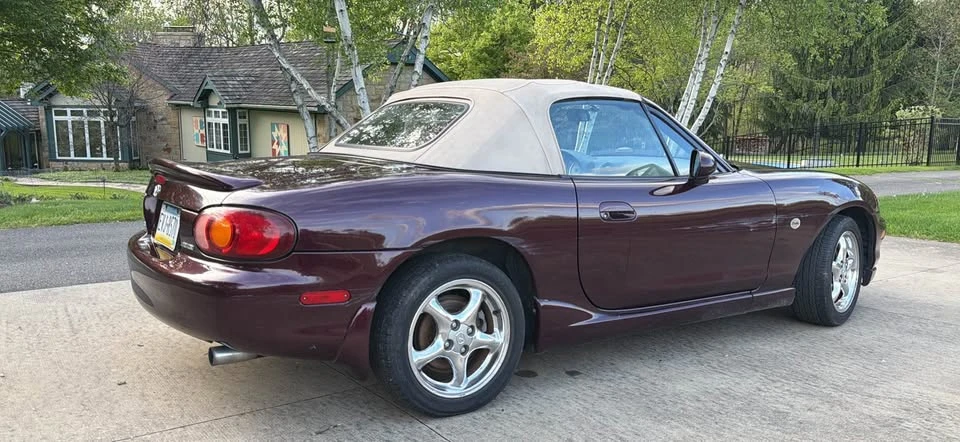 2000 Mazda NB MX-5 Miata - Image 5 of 14