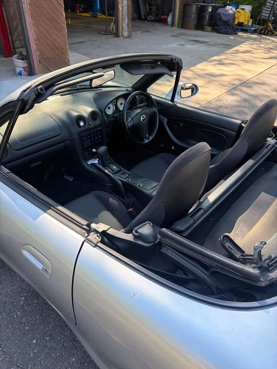 2000 Mazda NB MX-5 Miata - Image 5 of 5